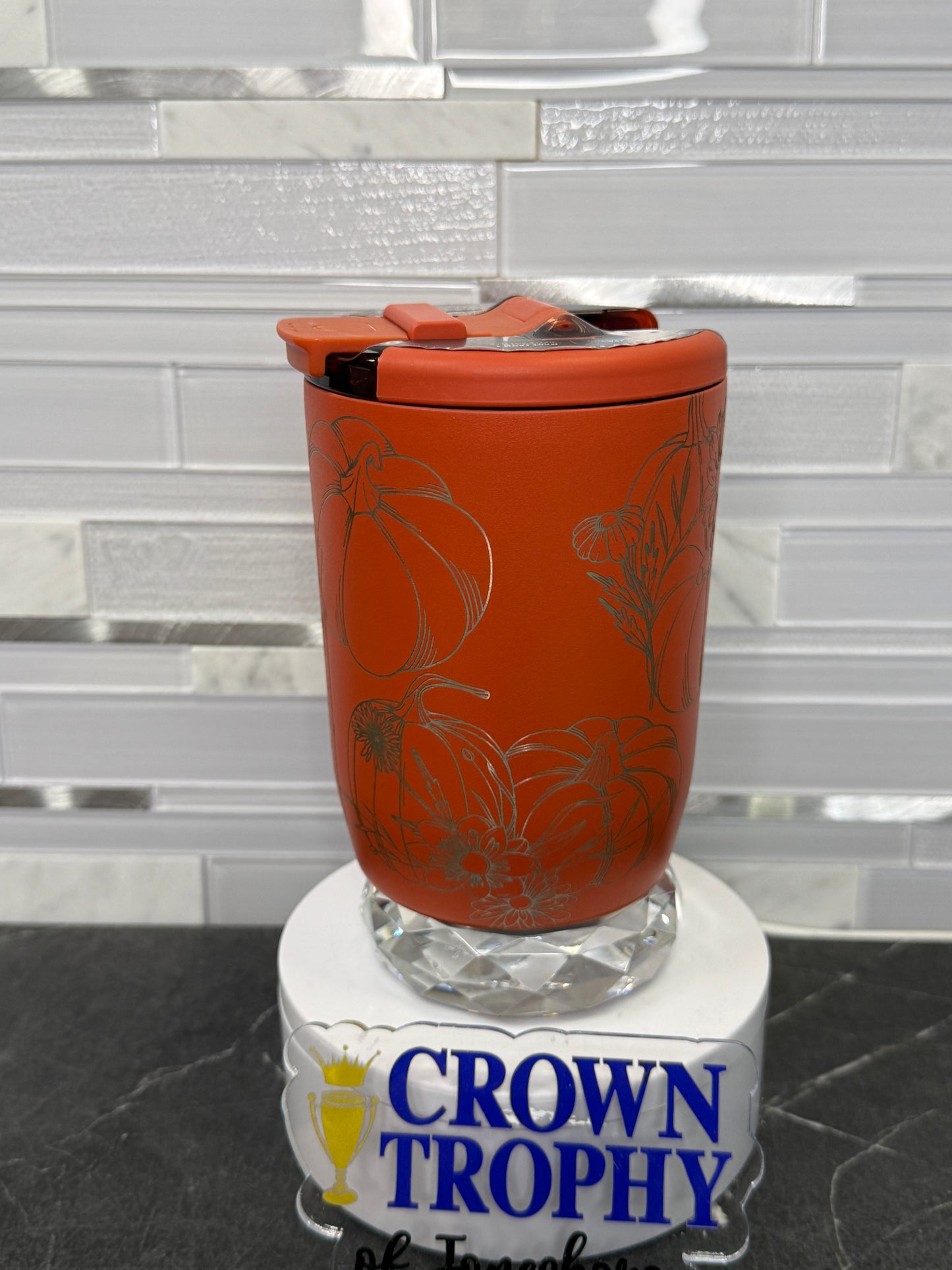 Limited-Edition Cedar Müv 15oz with Floral Pumpkins Wrap