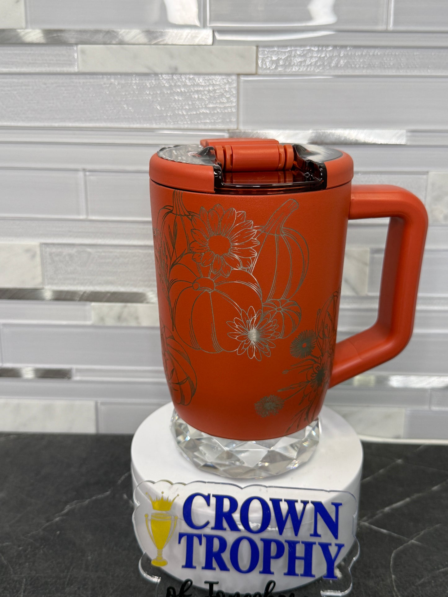 Limited-Edition Cedar Müv 15oz with Floral Pumpkins Wrap